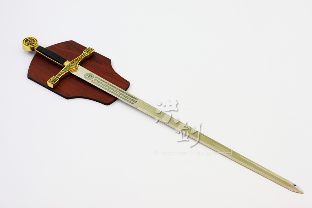 Excalibur_Medieval_Crusader_Sword_with_Plaque_Gold_4__85859_zoom.JPG